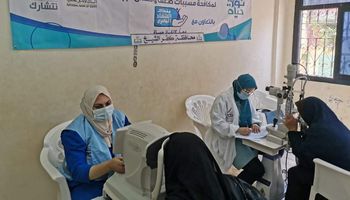 إجراء الكشف الطبي على 550 حالة ضمن المبادرة الرئاسية " نور حياة" بقرية اسحاقة بكفر الشيخ