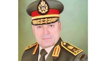 الفريق أسامة عسكر يتولى أركان الجيش المصري