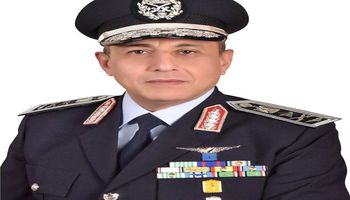 الفريق محمد عباس حلمي قائد القوات الجوية