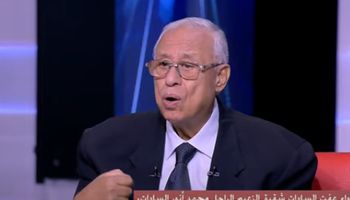 اللواء عفت السادات شقيق الرئيس الراحل محمد أنور السادات 