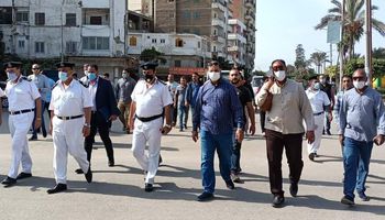 تحرير ١٣٧٣ محضر ضمن حملة مكبرة لإزالة الإشغالات بشوارع مدينة دسوق