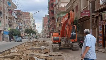 إزالة الإشغالات وبدء أعمال التطوير والرصف بمدينة وقرى كفر الشيخ