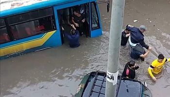 غرق السيارات داخل نفق كليوباترا بالإسكندرية