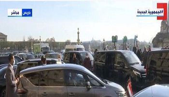 الرئيس السيسي يغادر مقر إقامته للمشاركة فى مؤتمر باريس بشأن ليبيا
