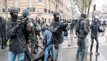 اشتباكات واحتجاجات في فرنسا