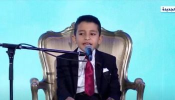الطفل أحمد تامر الحاصل على المركز الثاني بالمسابقة العامة للقرآن الكريم
