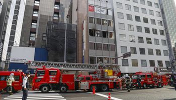 حريق بمبنى في أوساكا اليابانية