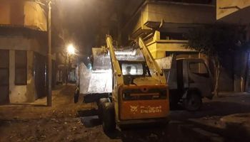 حملات نظافة ليلية مكثفة بشوارع مدينة دسوق