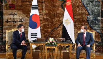 الرئيس السيسي ورئيس كوريا الجنوبية 