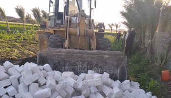 إزالة حالة تعدي في المهد على مساحة 1.5 قيراط أراضي زراعية بقرية بكفر الشيخ 