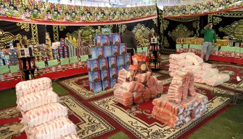 محافظ كفر الشيخ ونائبه  يفتتحان معرض "محاربة الغلاء" للسلع الغذائية بأسعار مخفضة استعداداً لشهر رمضان المبارك