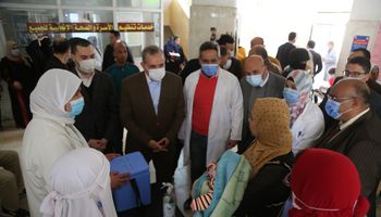 محافظ كفر الشيخ يطلق الحملة القومية لتطعيم نصف مليون طفل بالقرى والنجوع والمدن 