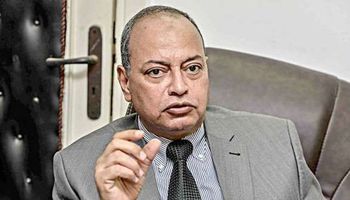 الدكتور محمد عز العرب رئيس وحدة الدراسات العربية بمركز الأهرام