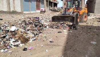 حملات مكثفة للنظافة ورفع كفاءة منظومة الإنارة العامة بمدينة الحامول 