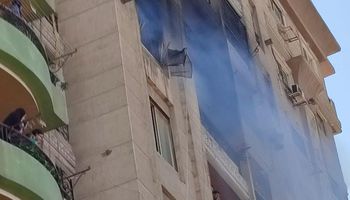 حريق يلتهم شقة سكنية بالشرقية - أرشيفية