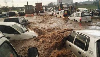 ضحايا الفيضانات في جنوب أفريقيا  