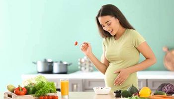 7 أطعمة صحية لزيادة نمو الجنين أثناء فترة الحمل 