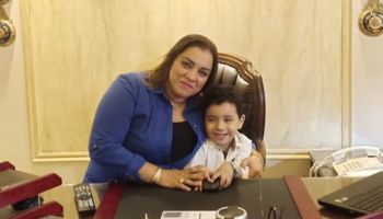 "نيفين" ضحية الإهمال الطبي بالإسكندرية مع طفلها 
