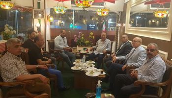 محافظ بورسعيد مع مسؤولو المصري 