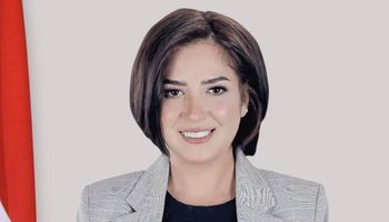 أميرة العادلي عضو مجلس النواب عن تنسيقية شباب الاحزاب والسياسيين