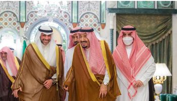 الملك سلمان بن عبد العزيز و رئيس مجلس الأمة الكويتي