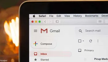 ثغرة في  "Gmail"، مكنته من أختراق حسابات.