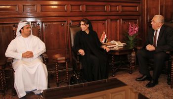 وزير الزراعة وسفيرة الإمارات بالقاهرة يبحثان تعزيز آفاق الاستثمار بين البلدين الشقيقين وتسهيل إجراءات المستثمرين 