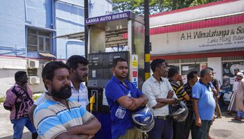 ازمة الوقود في سريلانكا