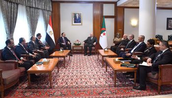 الاجتماع الجزائري