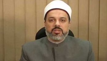 الدكتور أحمد ممدوح أمين الفتوى في دار الإفتاء المصرية
