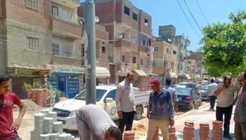 حملات نظافة وإزالة إشغالات ورصف بالانترلوك وإنشاء صفيات أمطار  بعدد من مراكز محافظة كفر الشيخ