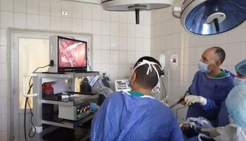 تشغيل وحدة جراحة المناظير بمستشفى فرشوط المركزي 