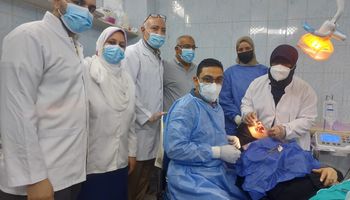 عملية زراعة أسنان بمستشفى كفر الدوار المركزي 