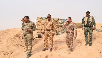 وفد عسكري عراقي على الحدود السورية