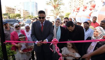 محافظ الدقهلية يفتتح أول معرض لمبادرة "أيادي مصر"