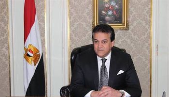 الدكتور خالد عبدالغفار وزير الصحة 