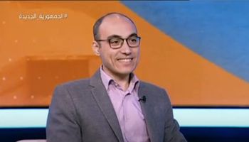 الدكتور محمد عبد العظيم الشيمي أستاذ العلوم السياسية جامعة حلوان