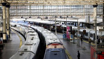 إضرابات جديدة تشل شبكة السكك الحديدية ببريطانيا