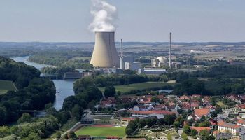 محطة طاقة غير نشطة بولاية برونزبوتيل بألمانيا 