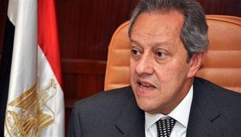  منير فخري عبد النور، وزير التجارة والصناعة الأسبق
