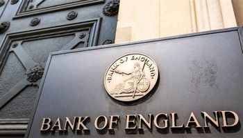  بنك إنجلترا يقترب من رفع الفائدة باجتماع الخميس المقبل