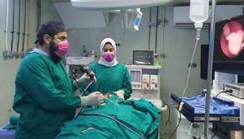 استقبال أول 3 حالات وإجراء عملية جراحية عقب افتتاح محافظ كفر الشيخ للدرجة بالمستشفى العام