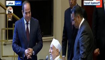 الرئيس السيسي والعالم الدكتور أحمد عمر هاشم رئيس جامة الأزهر الأسبق
