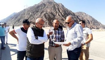 وزير الري يتفقد أعمال حماية محافظة جنوب سيناء من السيول