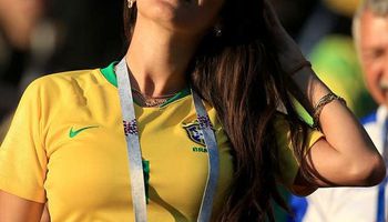    لاعبو البرازيل ممنوعون من لقاء زوجاتهم