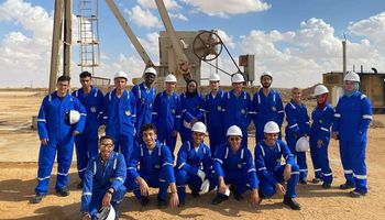 زيارة ميدانية لطلاب علوم بترول مطروح لحقول مليحة للبترول بالصحراء الغربية