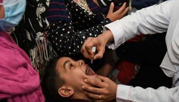 حملات التطعيم ضد شلل الأطفال 