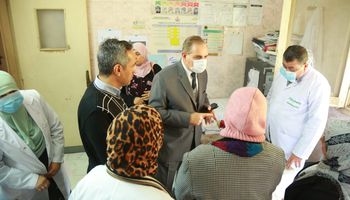 محافظ كفر الشيخ يتفقد أعمال الحملة القومية للتطعيم ضد مرض شلل الأطفال