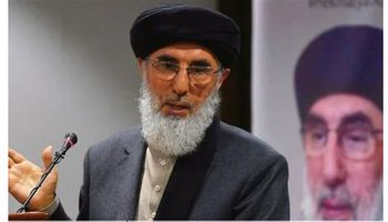  الزعيم الأفغاني قلب الدين حكمتيار