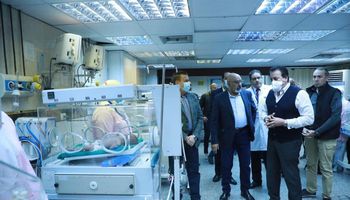 زيارة وزير الصحة لمستشفى الهلال للتأمين الصحي بالمنوفية
